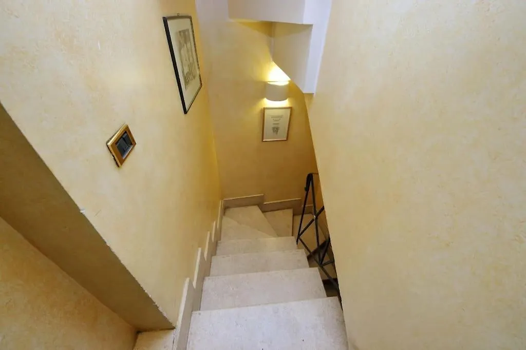 3V Luxury Apartment By Hili Rome Italy