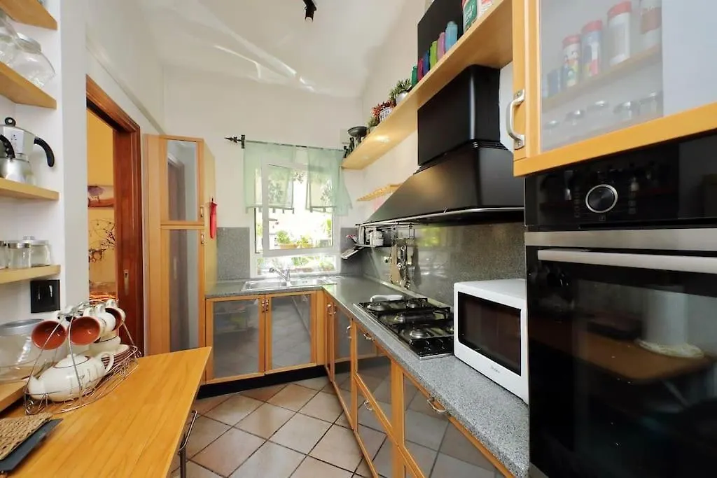 3V Luxury Apartment By Hili Rome Italy